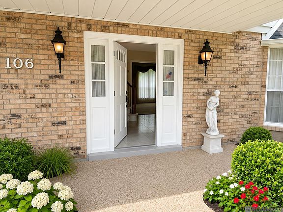 2nd image of 106 Flowerwood Ct