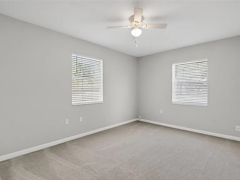 3907 NW 21st St — Photo 24