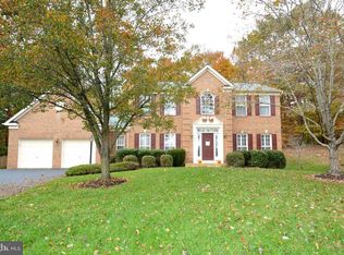 11625 Crest Maple Dr, Woodbridge, VA 22192