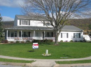 4302 New York Ct, Harrisburg, PA 17112