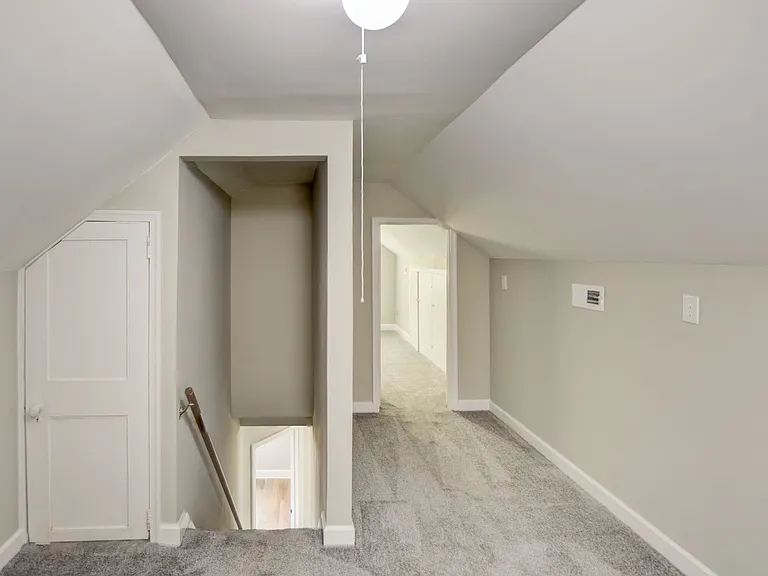 13 Beverly St — Photo 19