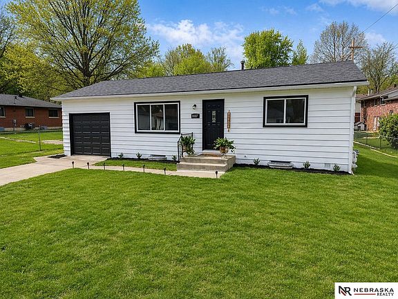 2nd image of 8107 Beechwood Dr