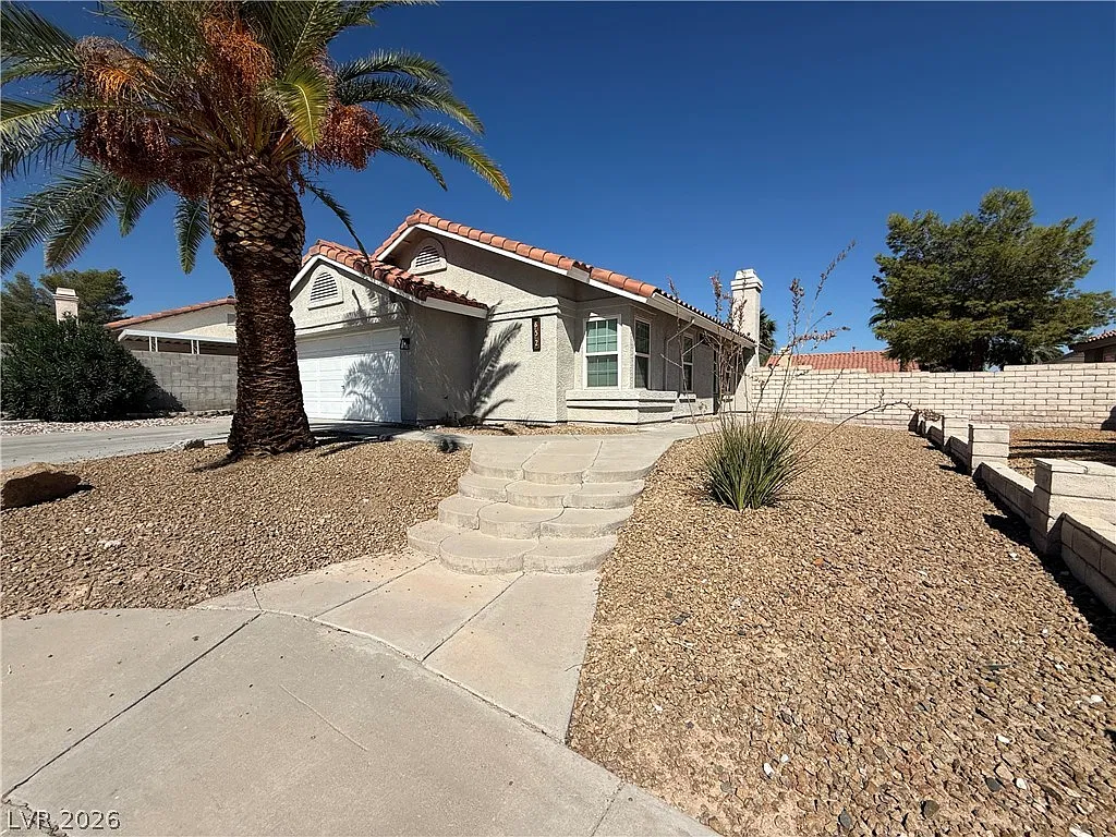 2 bed, 2.0 bath, 1053 sqft, $2,000 — Photo 3