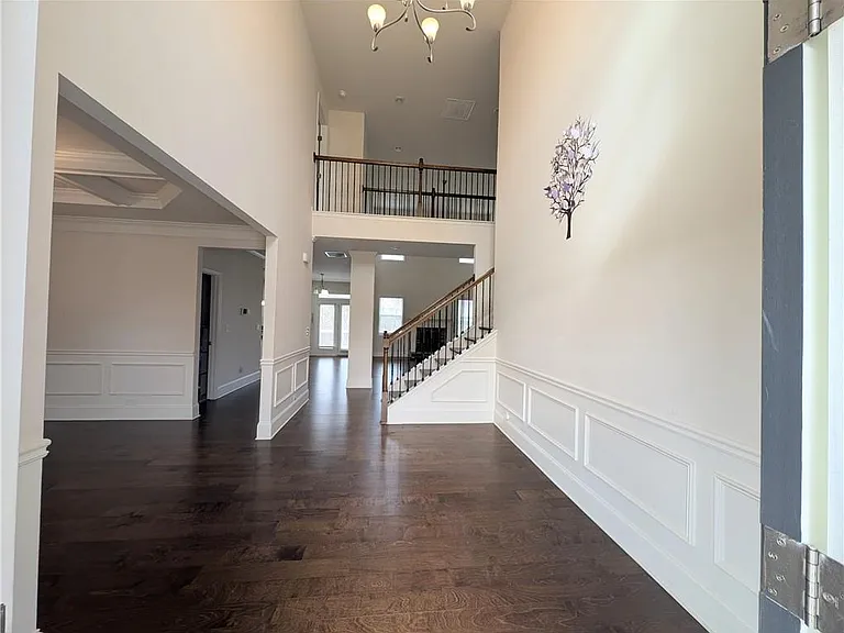 2415 Copperfield Dr — Photo 4
