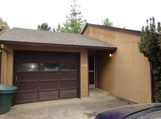 1778 SE Douglas Ave, Roseburg, OR 97470