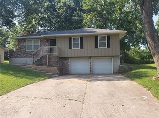 22 SE 240th Rd, Warrensburg, MO 64093