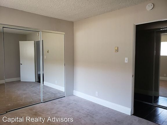 5th image of 1127 E 4th St APT 105