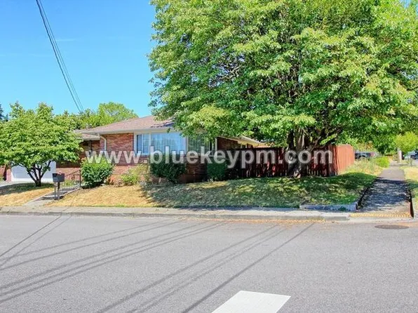 1102 NW 41st St, Vancouver, WA 98660