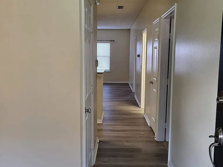 57 Buttles Ave — Photo 4