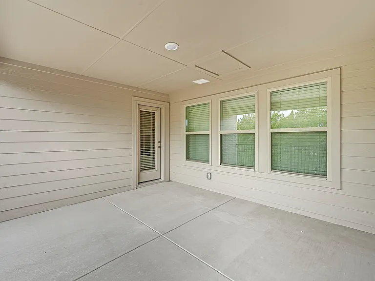 7929 Bayside Dr — Photo 40