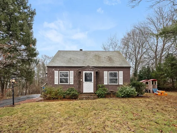 4 Elaine Ave, Maynard, MA 01754