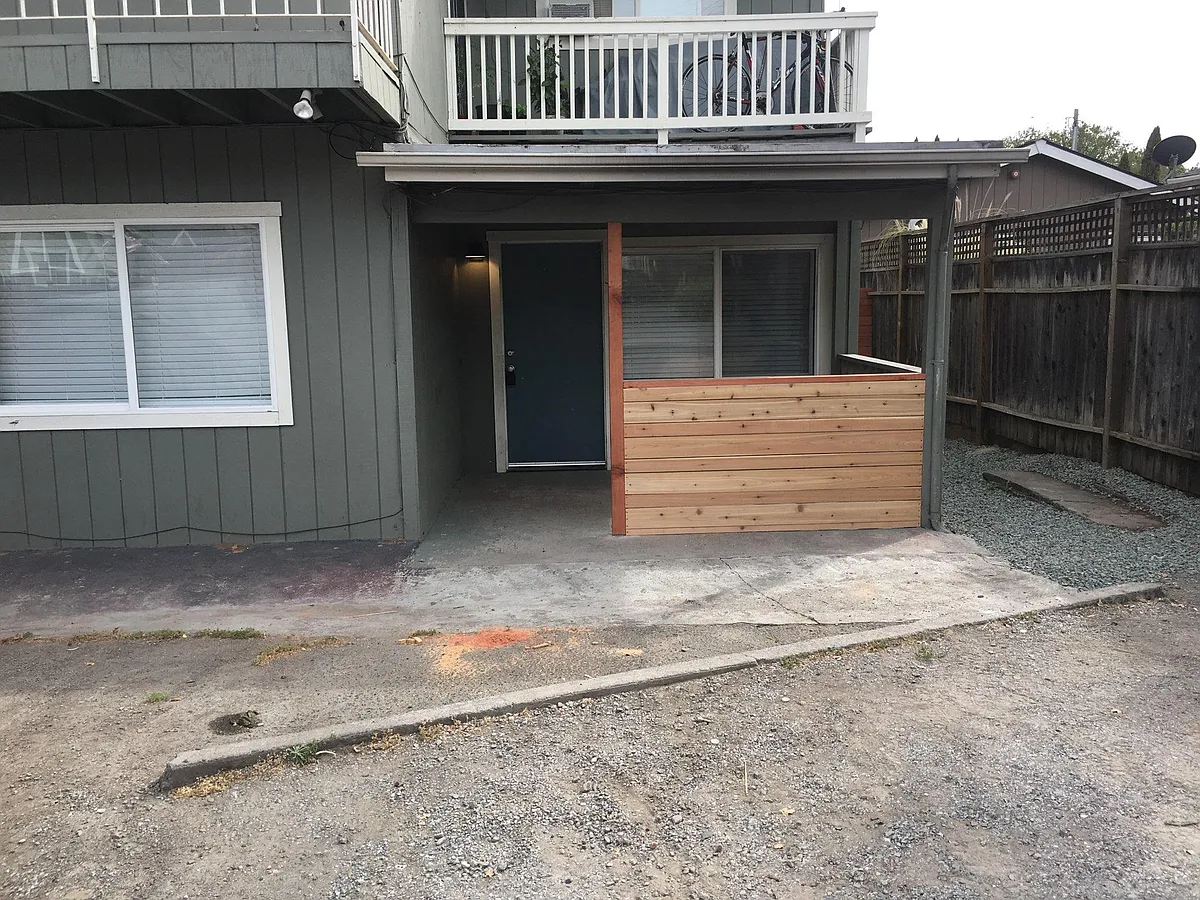 Building Photo - 60 Waterman Ave #3