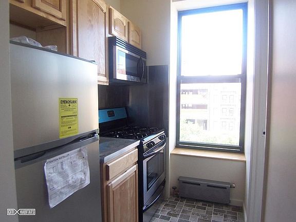 4th image of 47 Delancey St APT 303