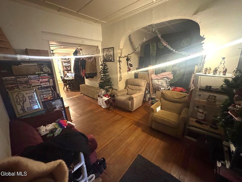 3rd image of 79 Central Terrace