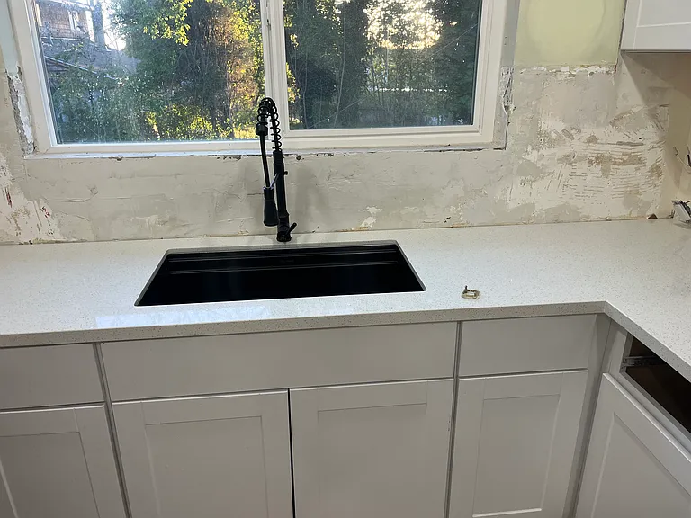 245 N 400 E — Photo 13