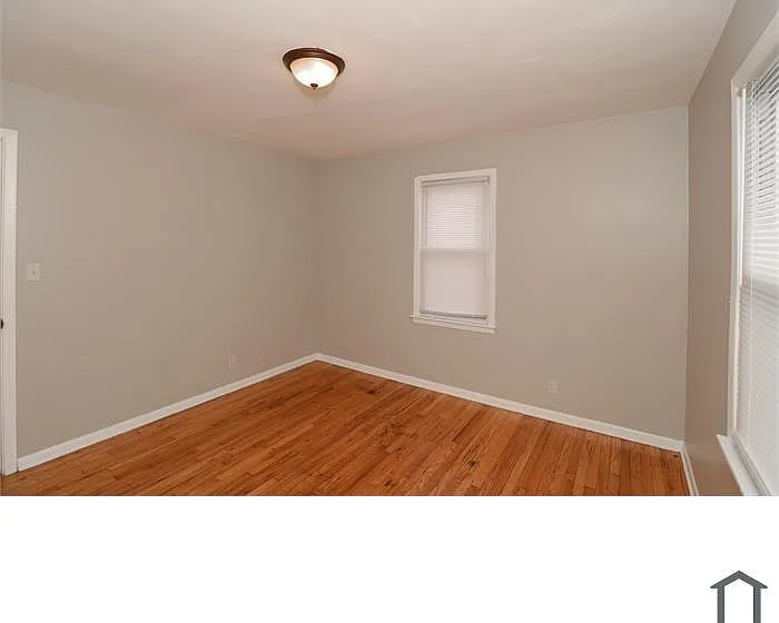 12328 Grannis Rd — Photo 36