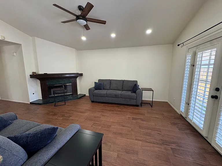 1217 Pearlbush Ct — Photo 7