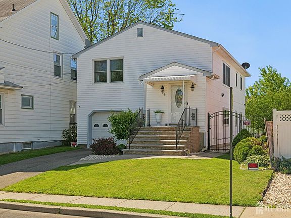 2nd image of 48 Charles St