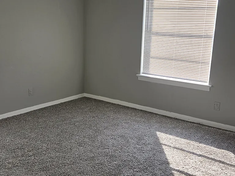 114 Burch St #1 — Photo 2