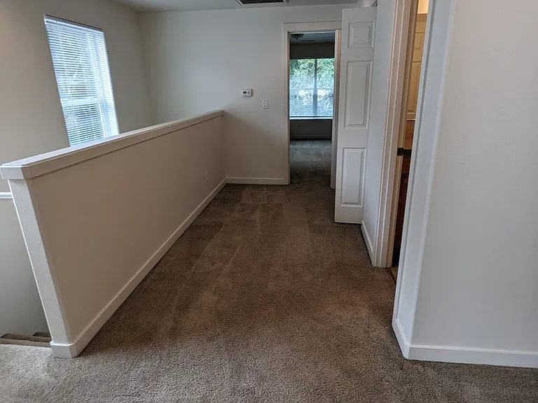 Halsey East Townhomes — Photo 156