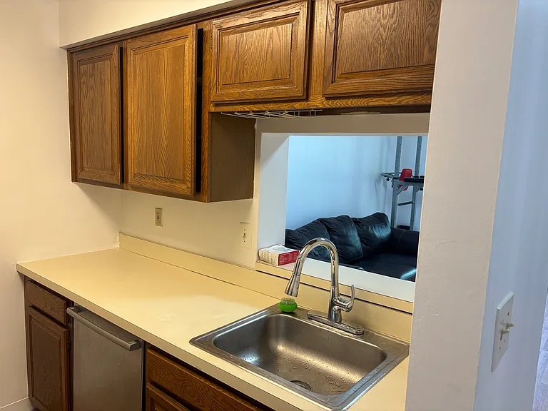 1221 Ravens Crest Dr — Photo 18