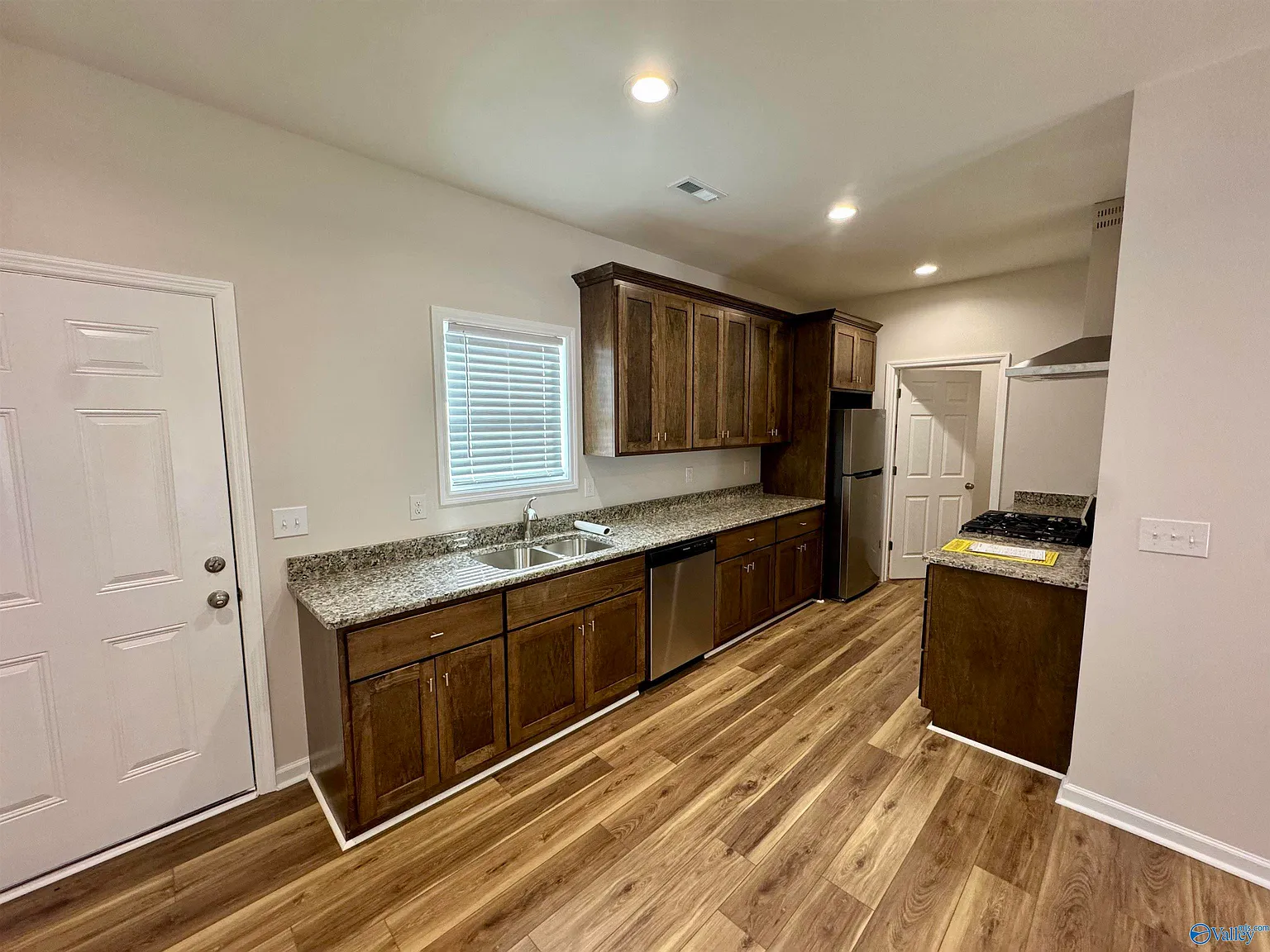 1 bed, 1.0 bath, 1000 sqft, $1,020 — Photo 4
