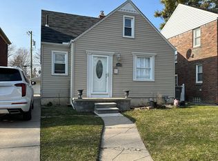 23052 Beech St, Dearborn, MI 48124