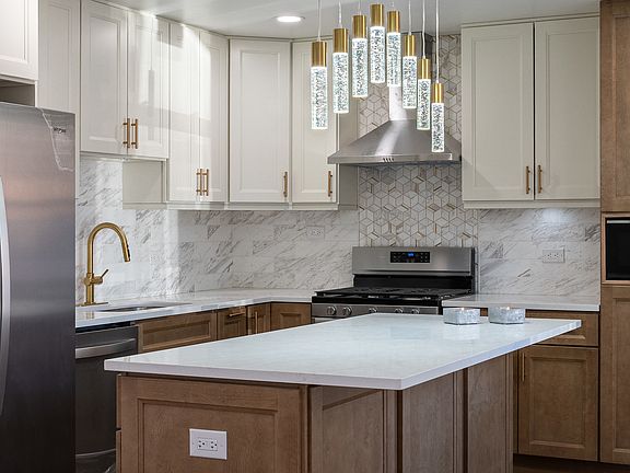 4th image of 2814 Cardinal Dr