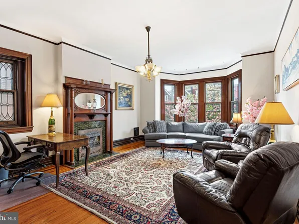 507 S 45th St, Philadelphia, PA 19104