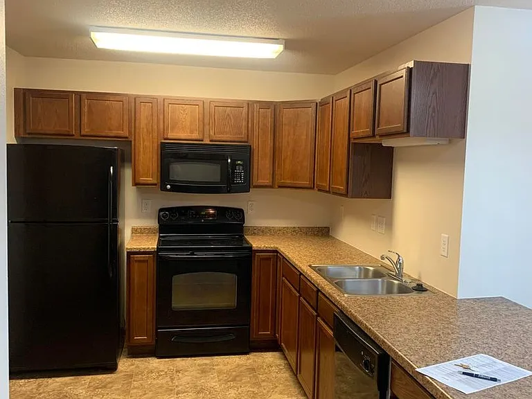 Westport Apartments — Photo 5