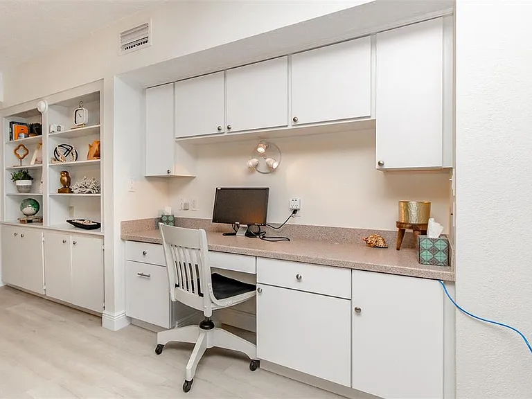 2900 Gulf Blvd #204 — Photo 10