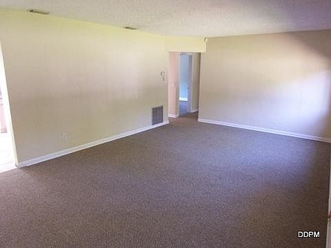 5th image of 7218 Orpine Dr N