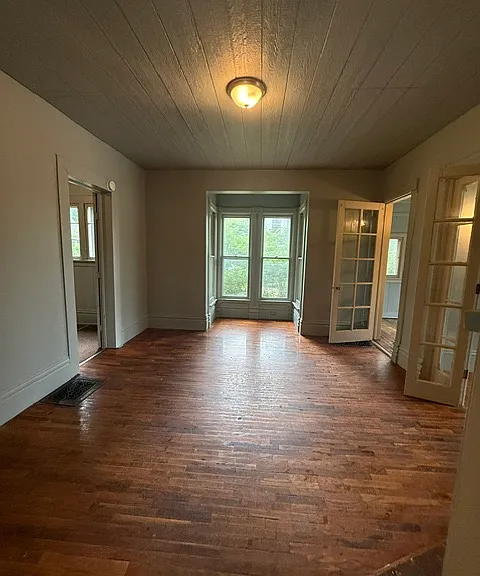 434 Trowbridge St #1 — Photo 3