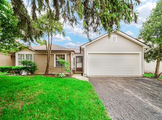 1893 Appaloosa Dr #2, Naperville, IL 60565