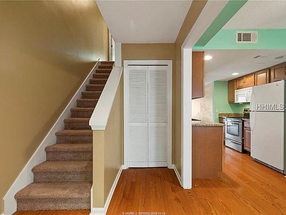 3rd image of 24 Deallyon Ave APT 20