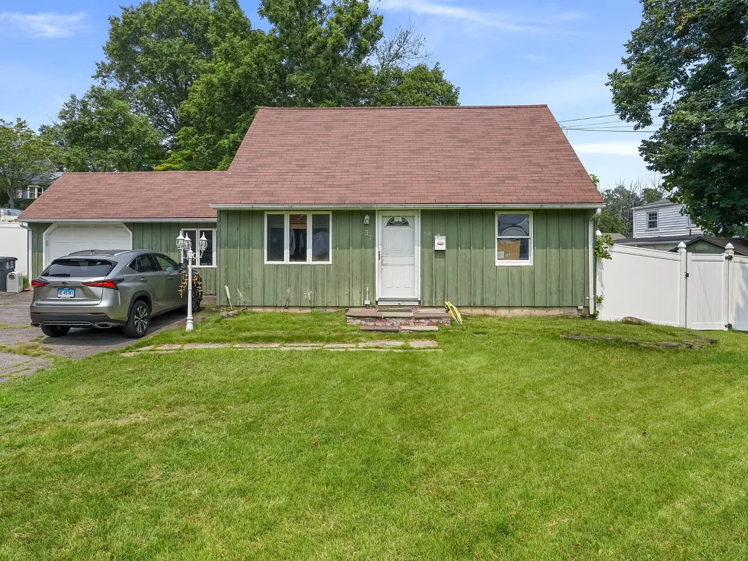 3 bed, 1598 sqft, $4,500 — Photo 1