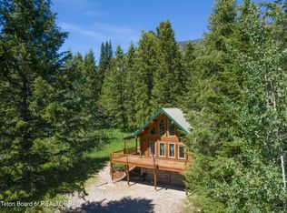 155 S Forest Dr, Star Valley Ranch, WY 83127