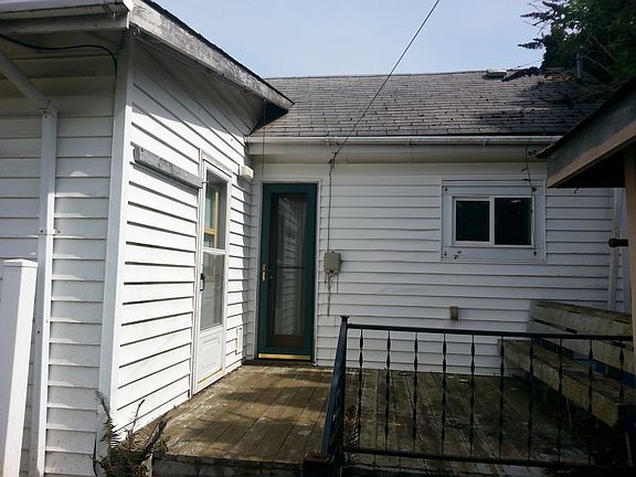 4th image of 5034 S Park Ave