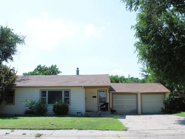 1311 Hattie St, Garden City, KS 67846