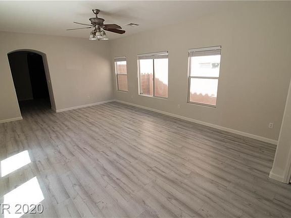 4th image of 5986 Allanche Ave