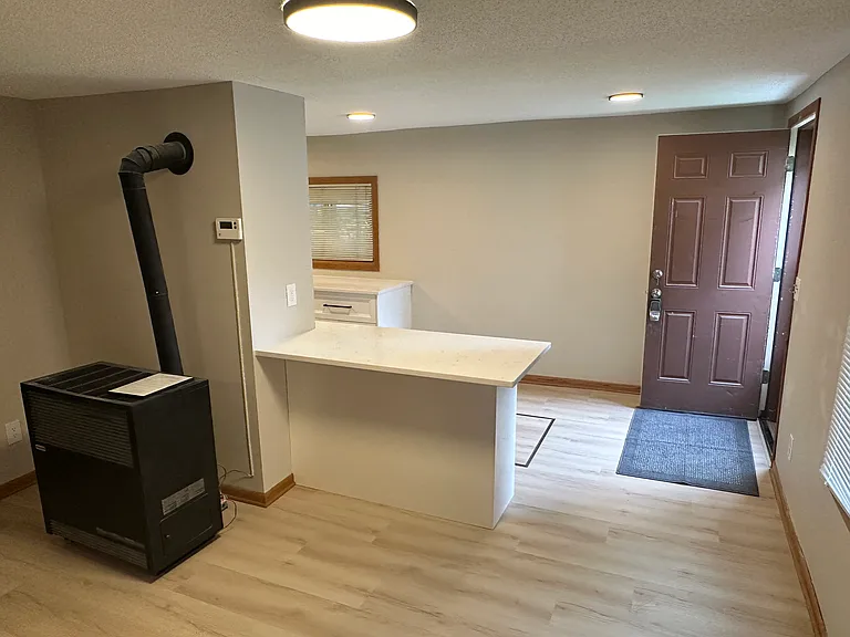 655 Washington St NE #1 — Photo 9
