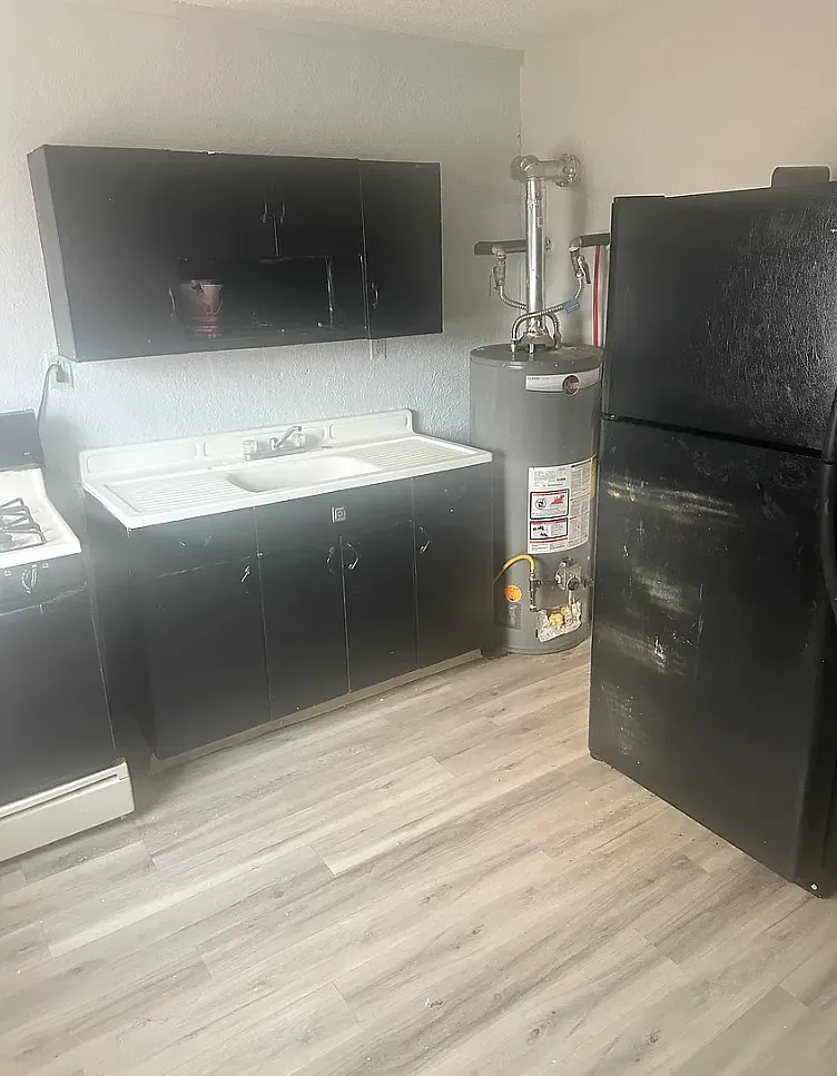 1 bed, 450 sqft, $650 — Photo 1