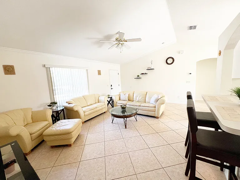 2727 Cherokee St — Photo 10