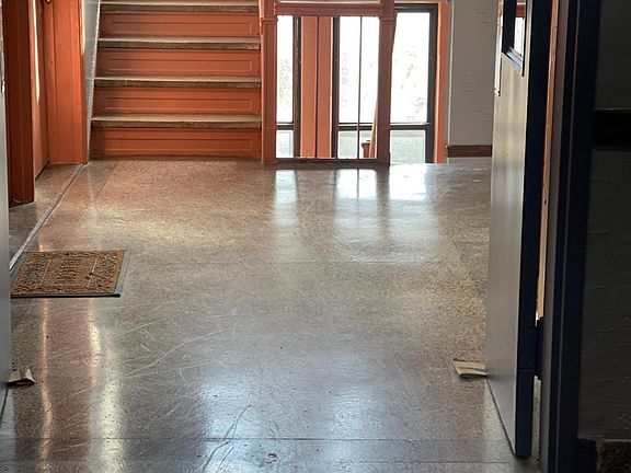 2nd image of 8603 102nd St APT 5D