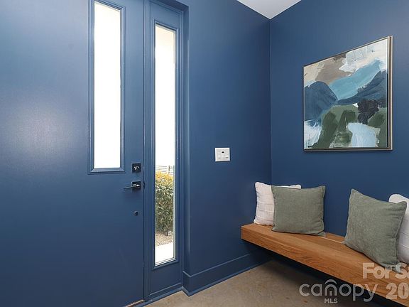 3rd image of 242 Coxe Ave