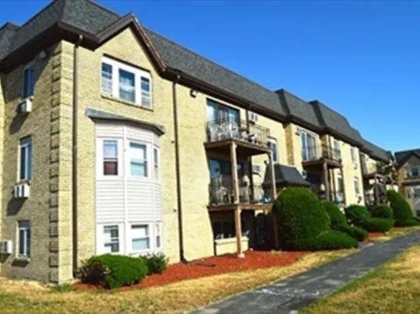 347 Pawtucket Blvd Unit 1, Lowell, MA 01854