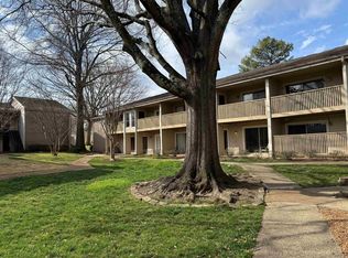 Whispering Oaks Cond, Memphis, TN 38120