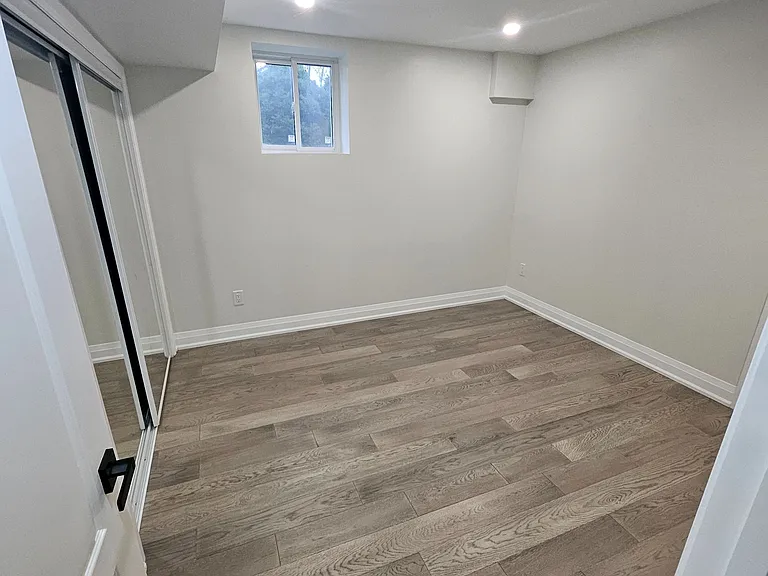 85 Onyx Ct #BASEMENT — Photo 13
