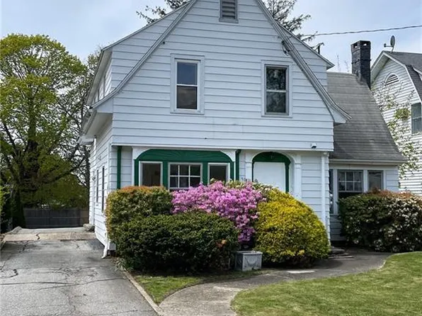 393 Ocean Avenue, New London, CT 06320