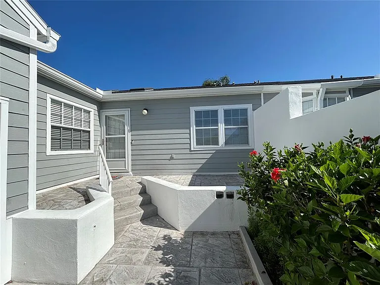 1318 Perico Point Cir — Photo 1